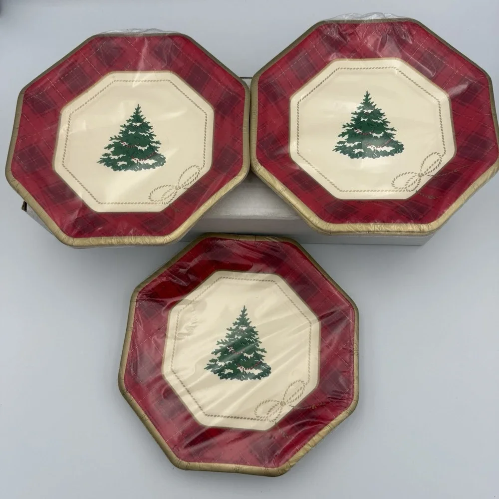 Vintage Hallmark Christmas Tree‎ Dessert Paper Plates 8ct 7in Octagon Set Of 3